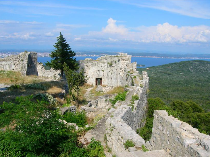 Califfi Castle, Croatia